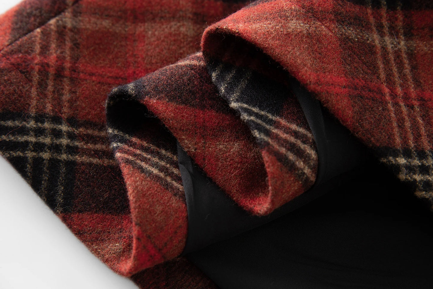 ZIQIAO Petite Size Retro Red Plaid Straight Tube Skirt for Women 2024 Winter New High Waisted Mid Length Skirt 24ZQ94351