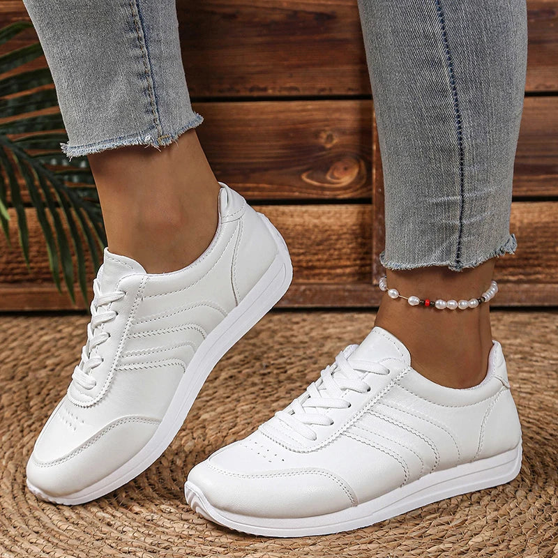 Women's Lightweight Casual Sneakers White PU Leather Comfort Sports Shoes for Women Lace Up Breathable Running Shoes Plus Size